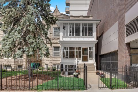 109 S Maple Avenue Oak Park IL 60302