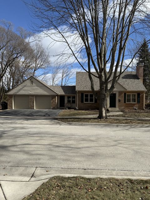 Tiny photo for 318 2nd Avenue, Libertyville, IL 60048 (MLS # 12609304)