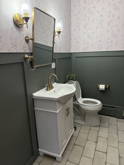 Tiny photo for 318 2nd Avenue, Libertyville, IL 60048 (MLS # 12609304)