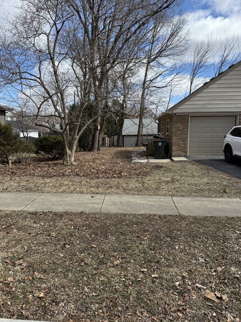 Tiny photo for 318 2nd Avenue, Libertyville, IL 60048 (MLS # 12609304)