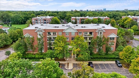 Photo of 3100 TOWN SQUARE Drive #101, Rolling Meadows, IL 60008 (MLS # 12792547)