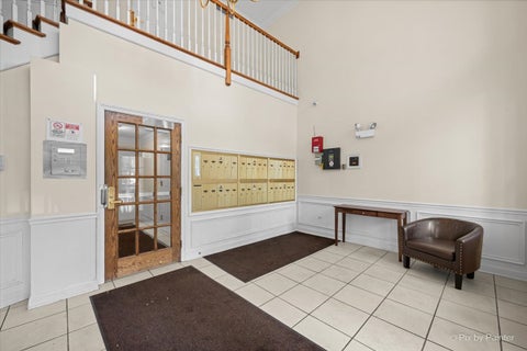Tiny photo for 3100 TOWN SQUARE Drive #101, Rolling Meadows, IL 60008 (MLS # 12792547)