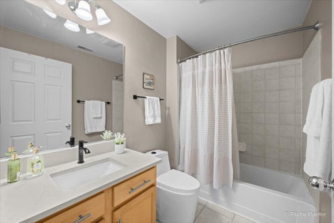 Tiny photo for 3100 TOWN SQUARE Drive #101, Rolling Meadows, IL 60008 (MLS # 12792547)