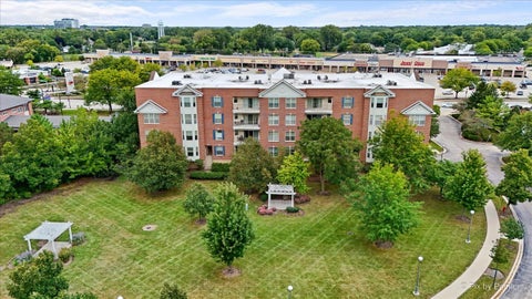 Tiny photo for 3100 TOWN SQUARE Drive #101, Rolling Meadows, IL 60008 (MLS # 12792547)