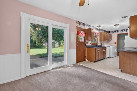 Tiny photo for 701 W Maude Avenue, Arlington Heights, IL 60004 (MLS # 12733657)