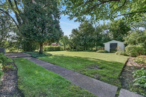 Tiny photo for 701 W Maude Avenue, Arlington Heights, IL 60004 (MLS # 12733657)