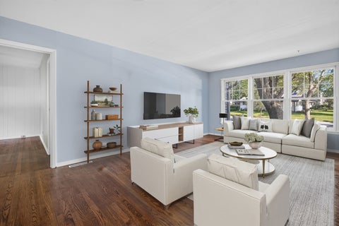Tiny photo for 701 W Maude Avenue, Arlington Heights, IL 60004 (MLS # 12733657)