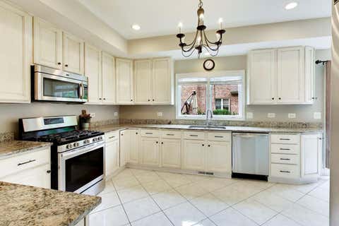Tiny photo for 1110 BLUE HERON Way, Roselle, IL 60172 (MLS # 12700572)