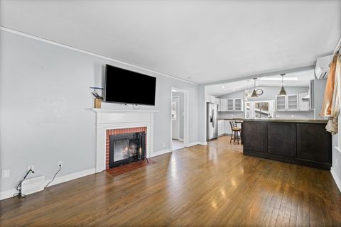 Tiny photo for 605 S Russell St, Champaign, IL 61821 (MLS # 12601564)