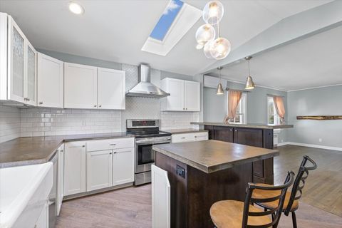 Tiny photo for 605 S Russell St, Champaign, IL 61821 (MLS # 12601564)