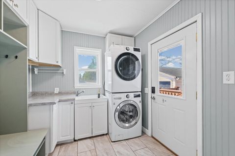 Tiny photo for 605 S Russell St, Champaign, IL 61821 (MLS # 12601564)