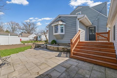 Tiny photo for 605 S Russell St, Champaign, IL 61821 (MLS # 12601564)