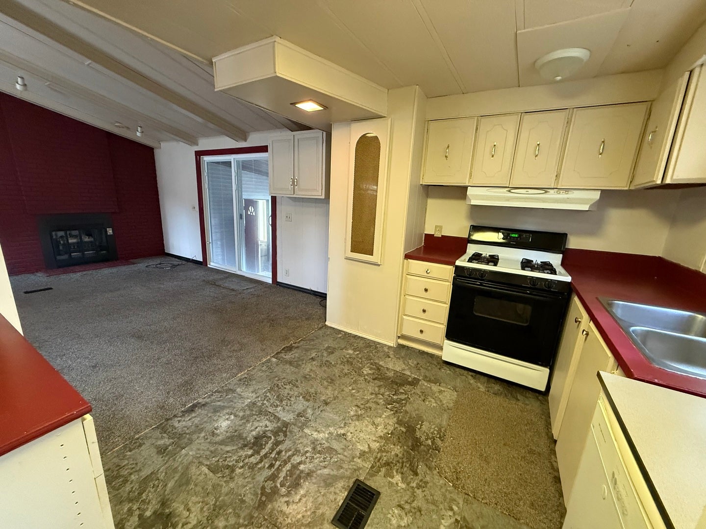 98 Maple Lane