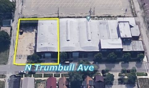 401 N Trumbull Avenue Chicago IL 60624