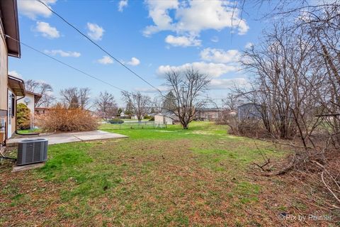 Tiny photo for 18951 Chestnut Avenue, Country Club Hills, IL 60478 (MLS # 12526507)