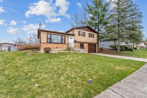 Tiny photo for 18951 Chestnut Avenue, Country Club Hills, IL 60478 (MLS # 12526507)
