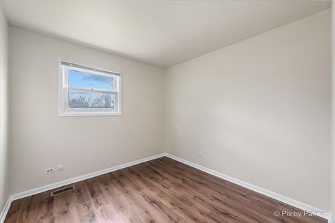 Tiny photo for 18951 Chestnut Avenue, Country Club Hills, IL 60478 (MLS # 12526507)