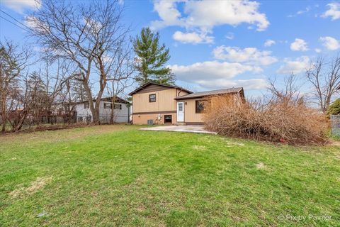Tiny photo for 18951 Chestnut Avenue, Country Club Hills, IL 60478 (MLS # 12526507)