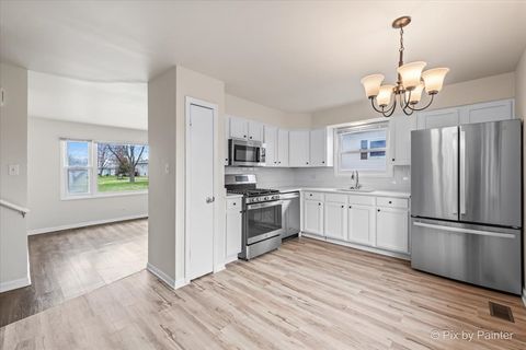 Tiny photo for 18951 Chestnut Avenue, Country Club Hills, IL 60478 (MLS # 12526507)