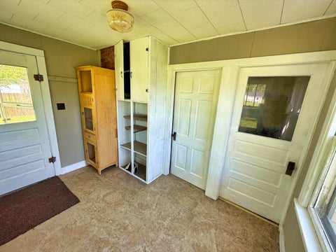 Tiny photo for 426 S Locust Street, Flora, IL 62839 (MLS # 12641616)