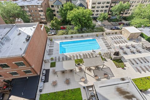 Tiny photo for 555 W Cornelia Avenue #1004, Chicago, IL 60657 (MLS # 12462300)