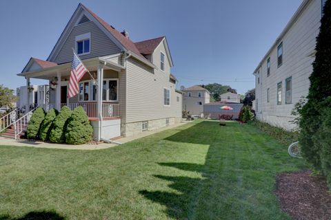 Tiny photo for 133 N 17th Avenue, Melrose Park, IL 60160 (MLS # 12537550)