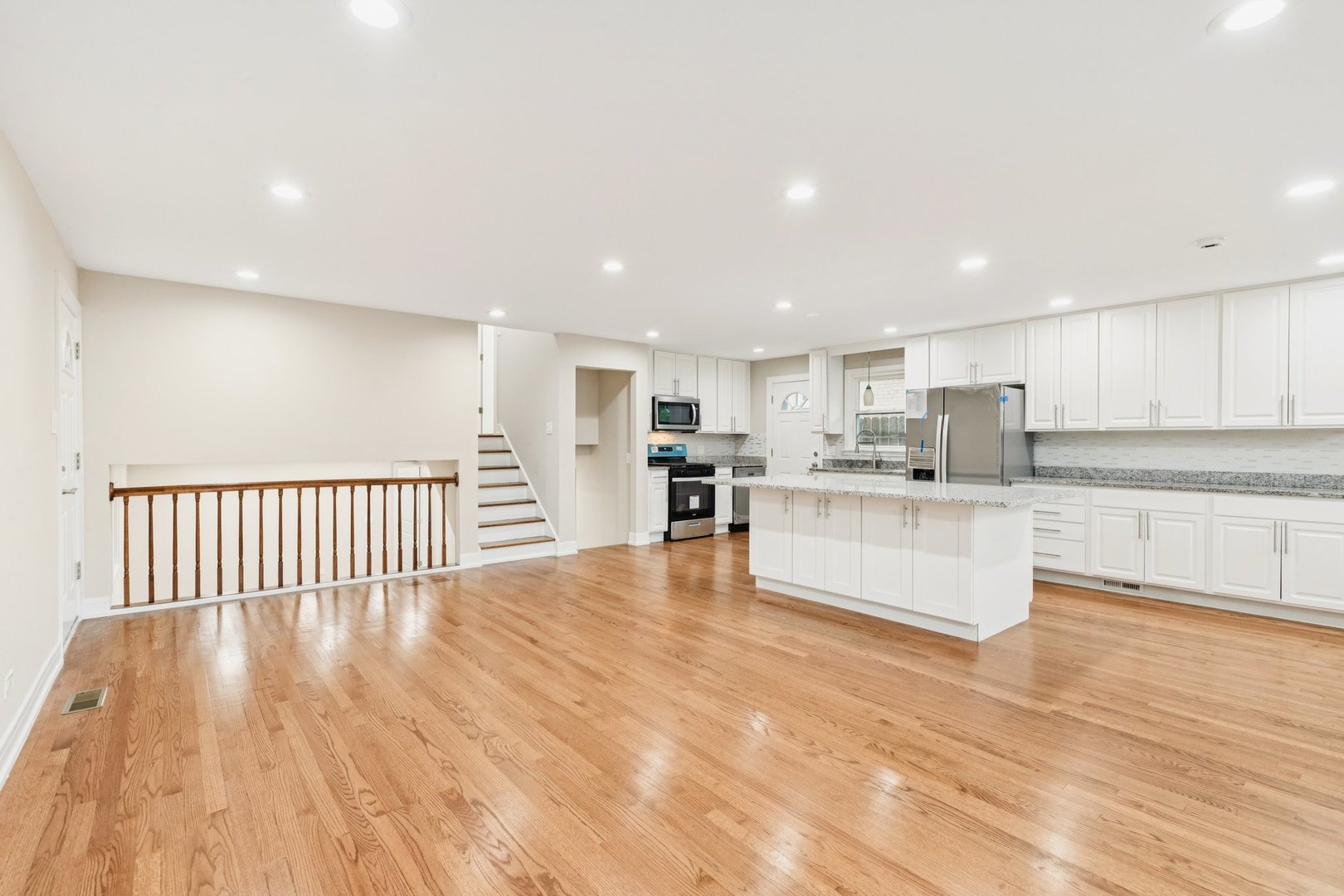6437 W 82nd Street