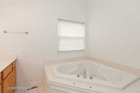 Tiny photo for 1110 OAKHILL Drive, Aurora, IL 60502 (MLS # 12546155)