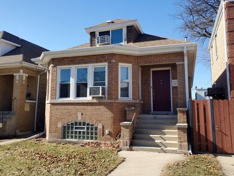Photo of 3048 N MARMORA Avenue, Chicago, IL 60634 (MLS # 12571500)