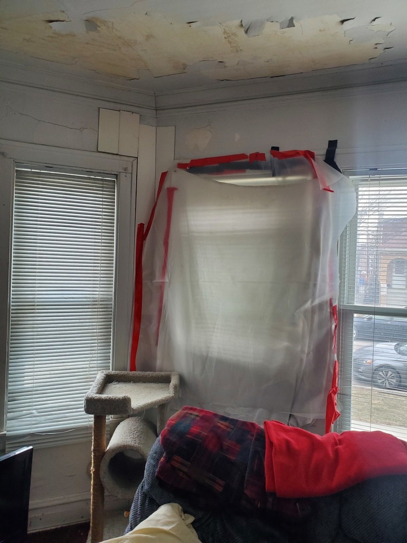 3048 N MARMORA Avenue