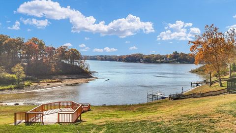 Tiny photo for 120 Thornhill Drive, Danville, IL 61832 (MLS # 12512750)