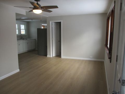 Tiny photo for 918 W Vine Street, Champaign, IL 61821 (MLS # 12528960)