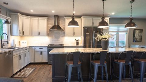 Tiny photo for 17631 Dover Court, Tinley Park, IL 60487 (MLS # 12475406)