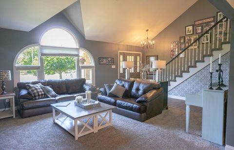 Tiny photo for 17631 Dover Court, Tinley Park, IL 60487 (MLS # 12475406)