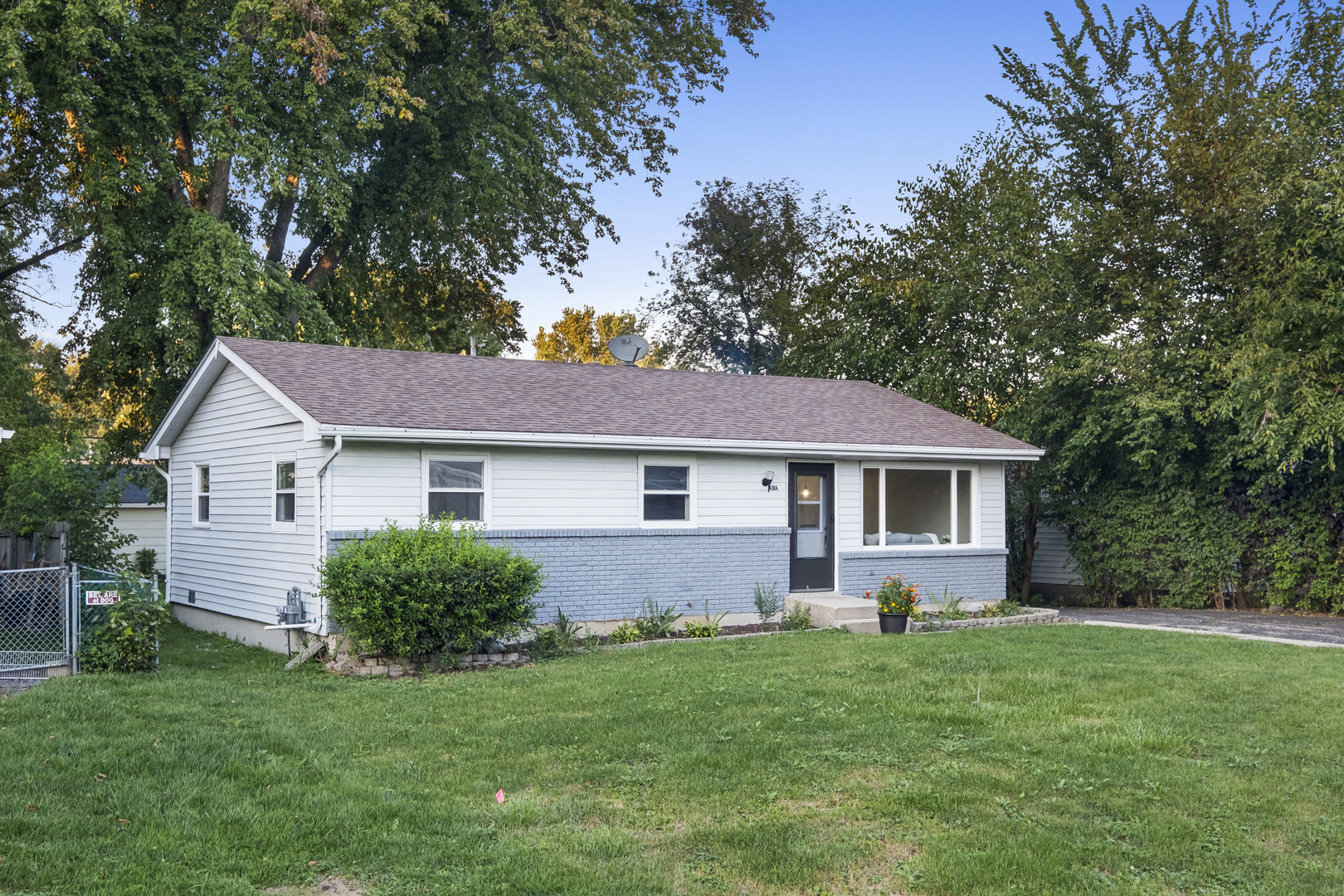 McHenry, Illinois 60050, United States, 3 Bedrooms Bedrooms, ,1 BathroomBathrooms,Residential,Active,220281