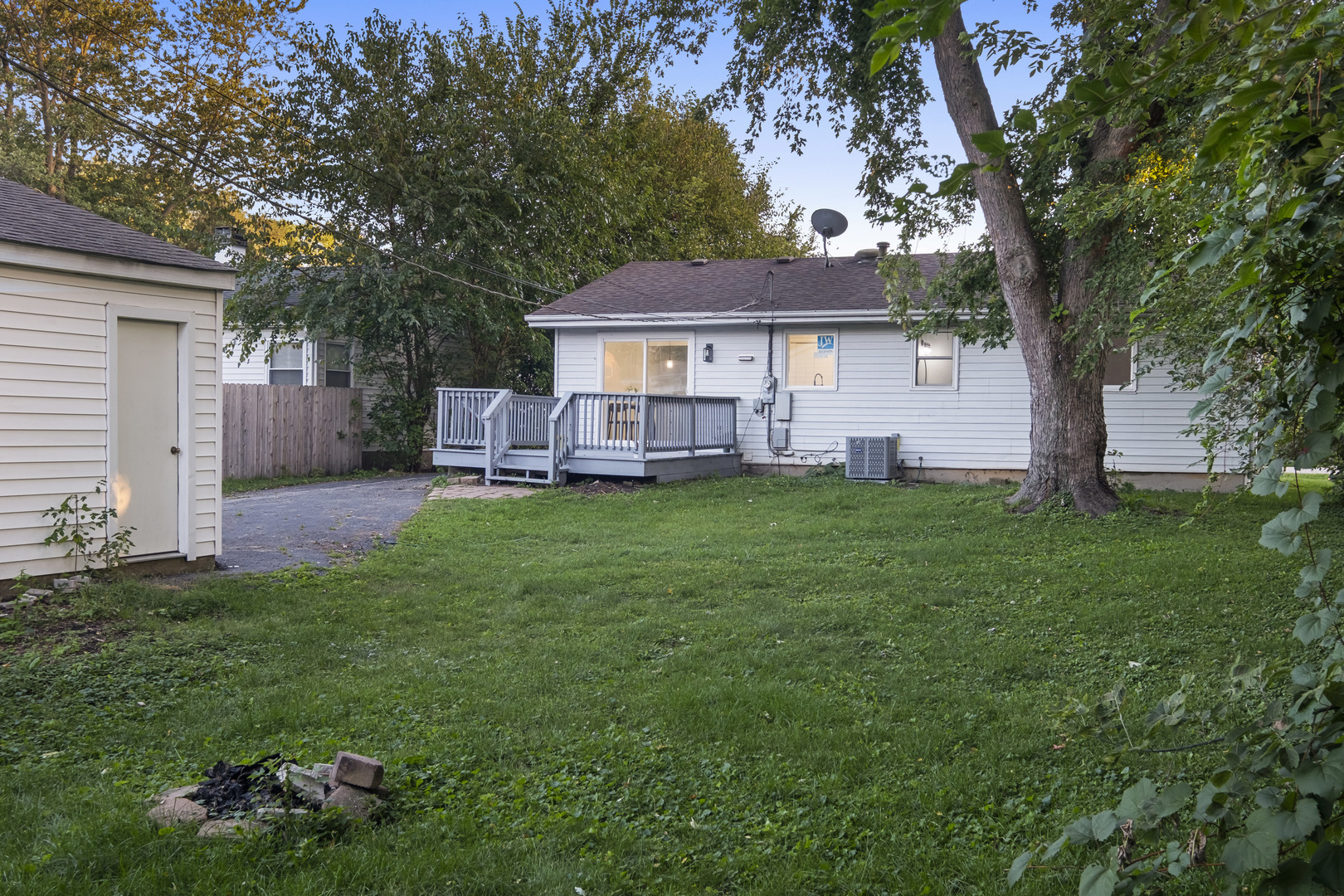 McHenry, Illinois 60050, United States, 3 Bedrooms Bedrooms, ,1 BathroomBathrooms,Residential,Active,220281