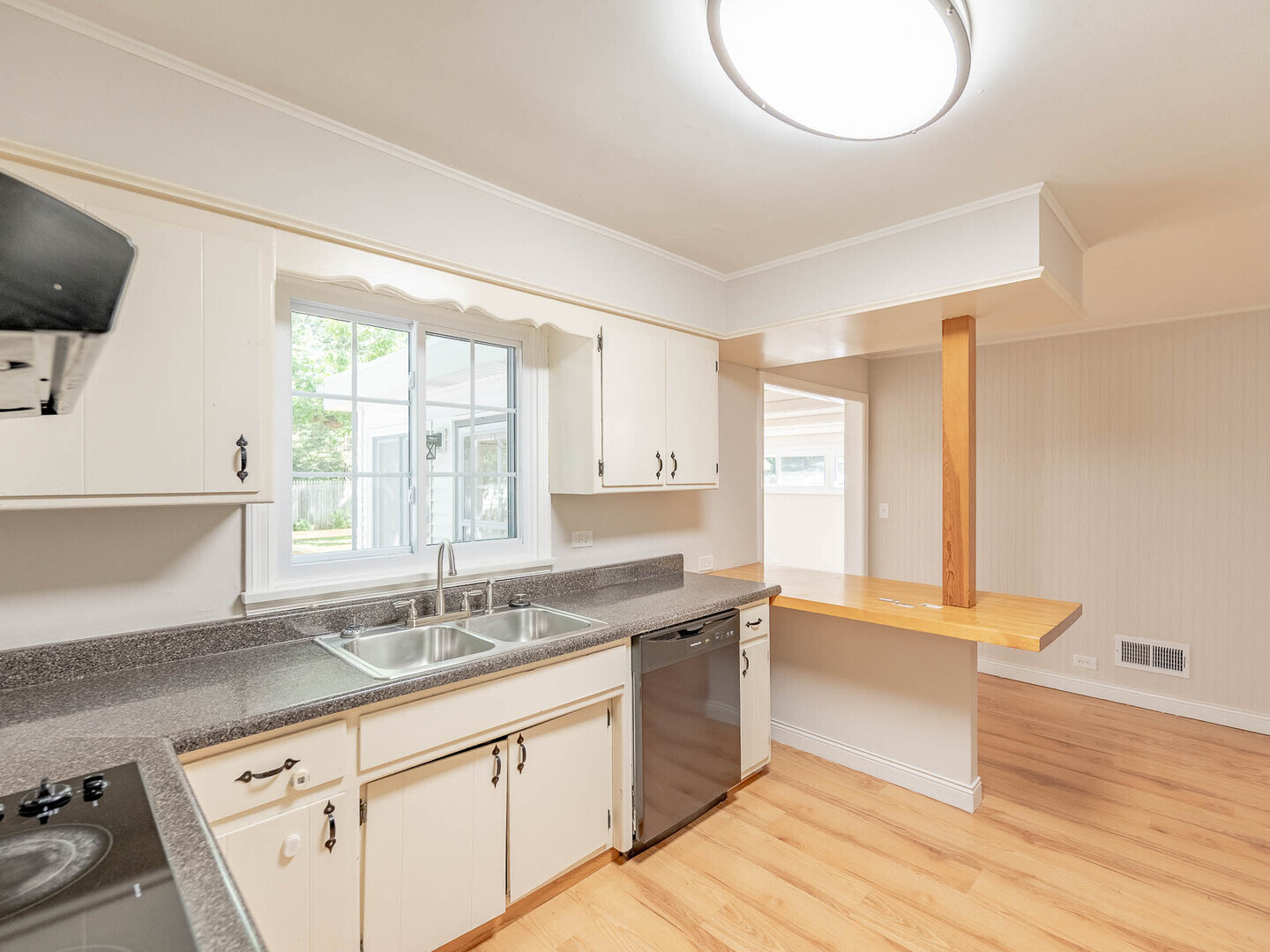 516 Colville Place