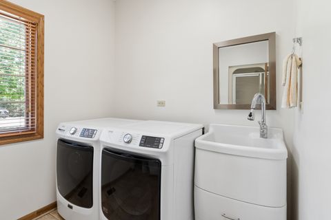 Tiny photo for 130 N Buckingham Drive, Sugar Grove, IL 60554 (MLS # 12680632)