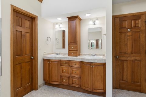 Tiny photo for 130 N Buckingham Drive, Sugar Grove, IL 60554 (MLS # 12680632)