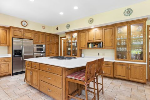 Tiny photo for 130 N Buckingham Drive, Sugar Grove, IL 60554 (MLS # 12680632)