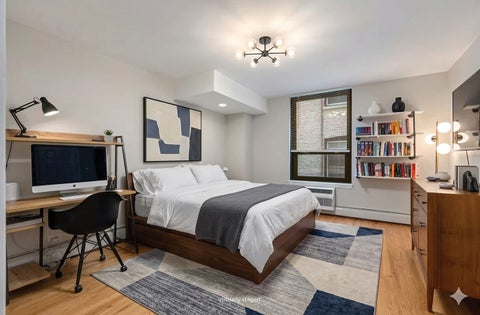Tiny photo for 3900 N Pine Grove Avenue #209, Chicago, IL 60613 (MLS # 12713001)
