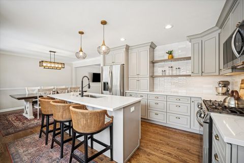 Tiny photo for 1718 S Ridge Drive, Arlington Heights, IL 60005 (MLS # 12531249)