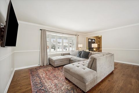 Tiny photo for 1718 S Ridge Drive, Arlington Heights, IL 60005 (MLS # 12531249)