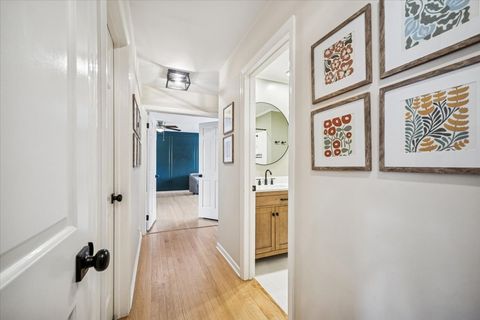 Tiny photo for 1718 S Ridge Drive, Arlington Heights, IL 60005 (MLS # 12531249)