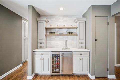 Tiny photo for 1718 S Ridge Drive, Arlington Heights, IL 60005 (MLS # 12531249)