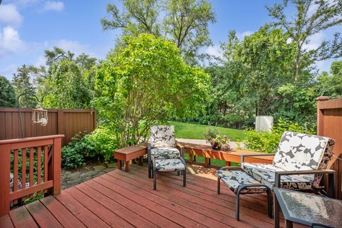 Tiny photo for 434 DOGWOOD Terrace, Buffalo Grove, IL 60089 (MLS # 12479908)