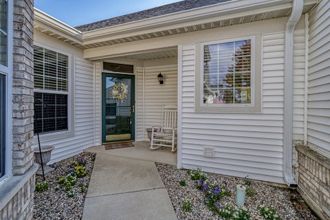 Tiny photo for 21305 HIDDEN LAKE Court #21305, Crest Hill, IL 60403 (MLS # 12784543)