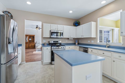 Tiny photo for 21305 HIDDEN LAKE Court #21305, Crest Hill, IL 60403 (MLS # 12784543)