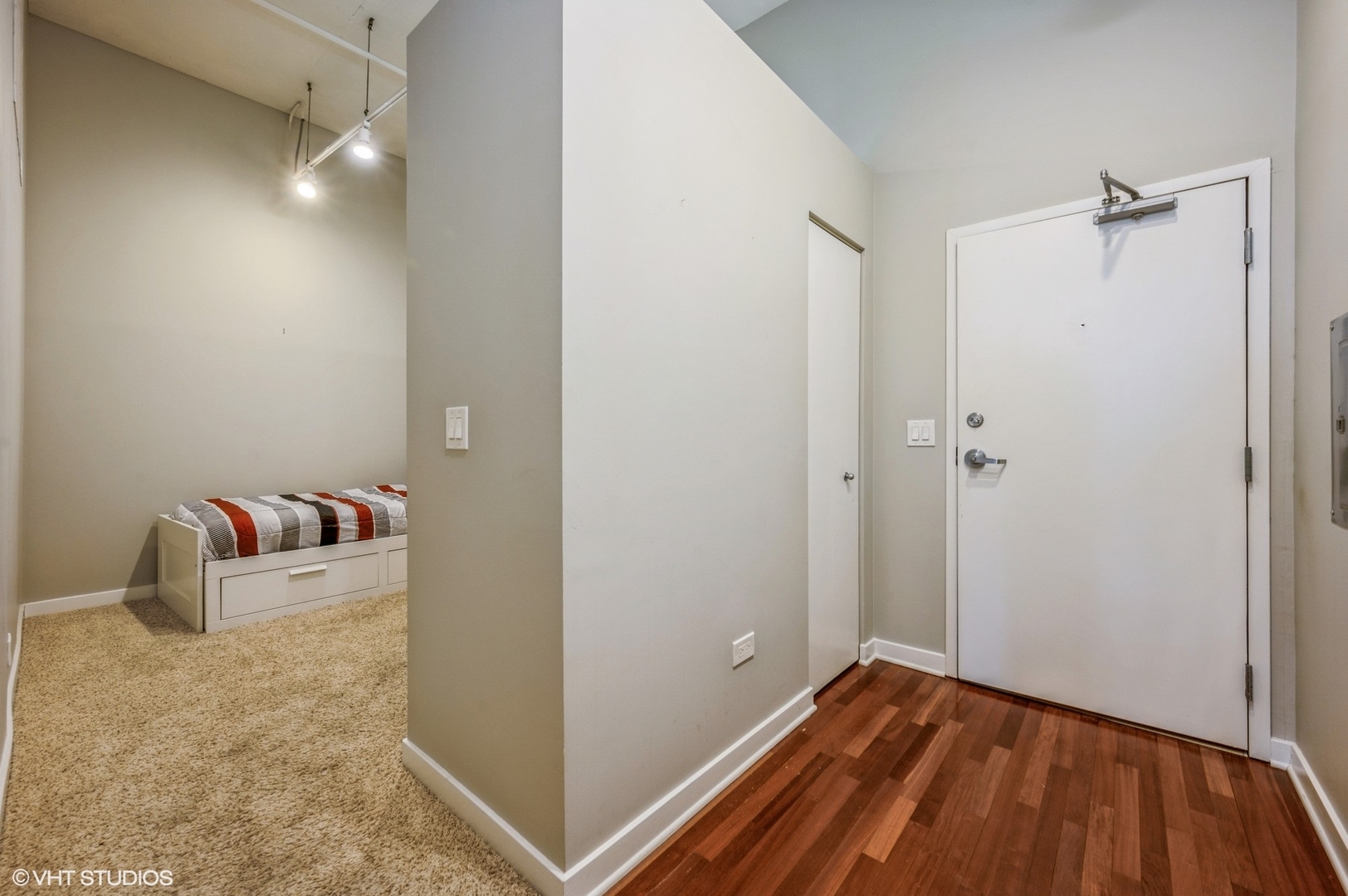 1224 W Van Buren Street 608