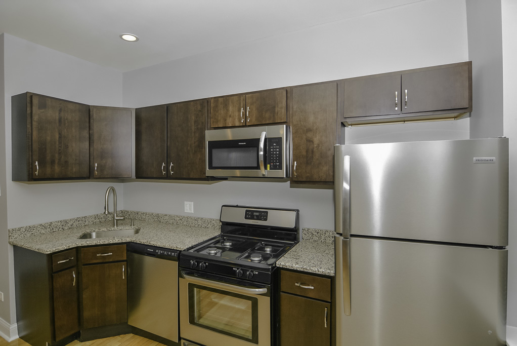 2958 N WASHTENAW Avenue 1